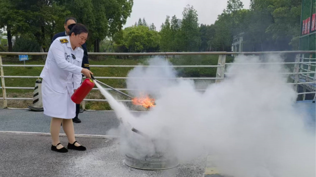 1745373925546559.jpg 1745373925546559.jpg